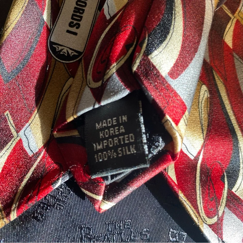 Apple Corp “The Beatles” 1 Album 100 % Silk Funky Abstract Neck Tie Vintage‎